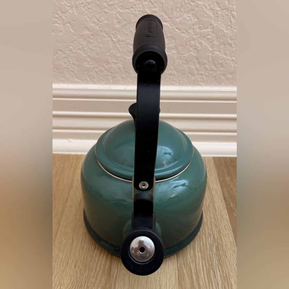 Le Creuset 1.25 Quart Demi Kettle in Artichaut - Picture 2 of 7